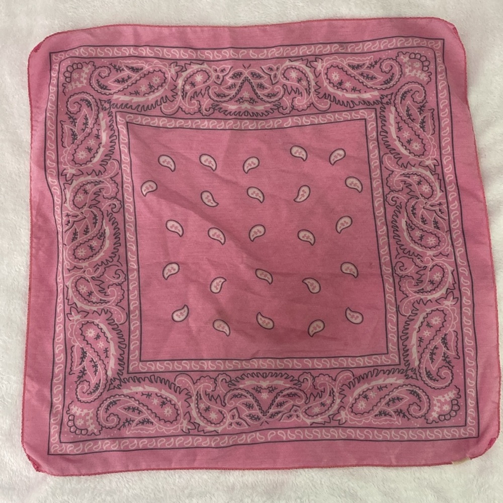 Pink and white paisley kerchief / bandana - Picture 12 of 17